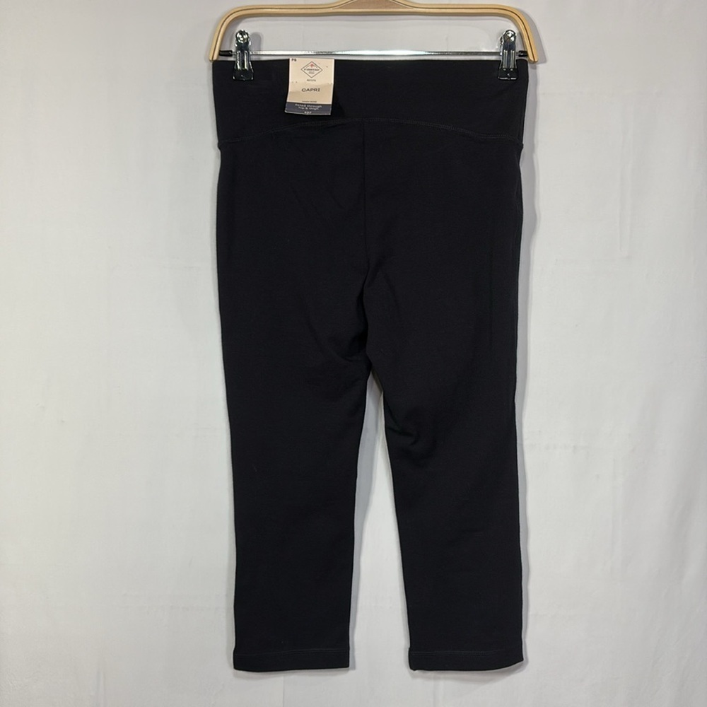🧦 nwt St. John Bay high-rise fitted Capri legging - Picture 3 of 4